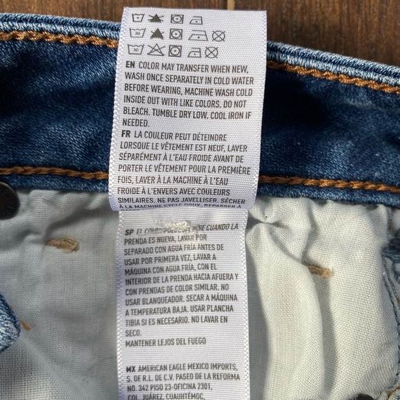 AMERICAN Eagle High Waisted, ripped, Skinny Jeans size 00 - Picture 9 of 10